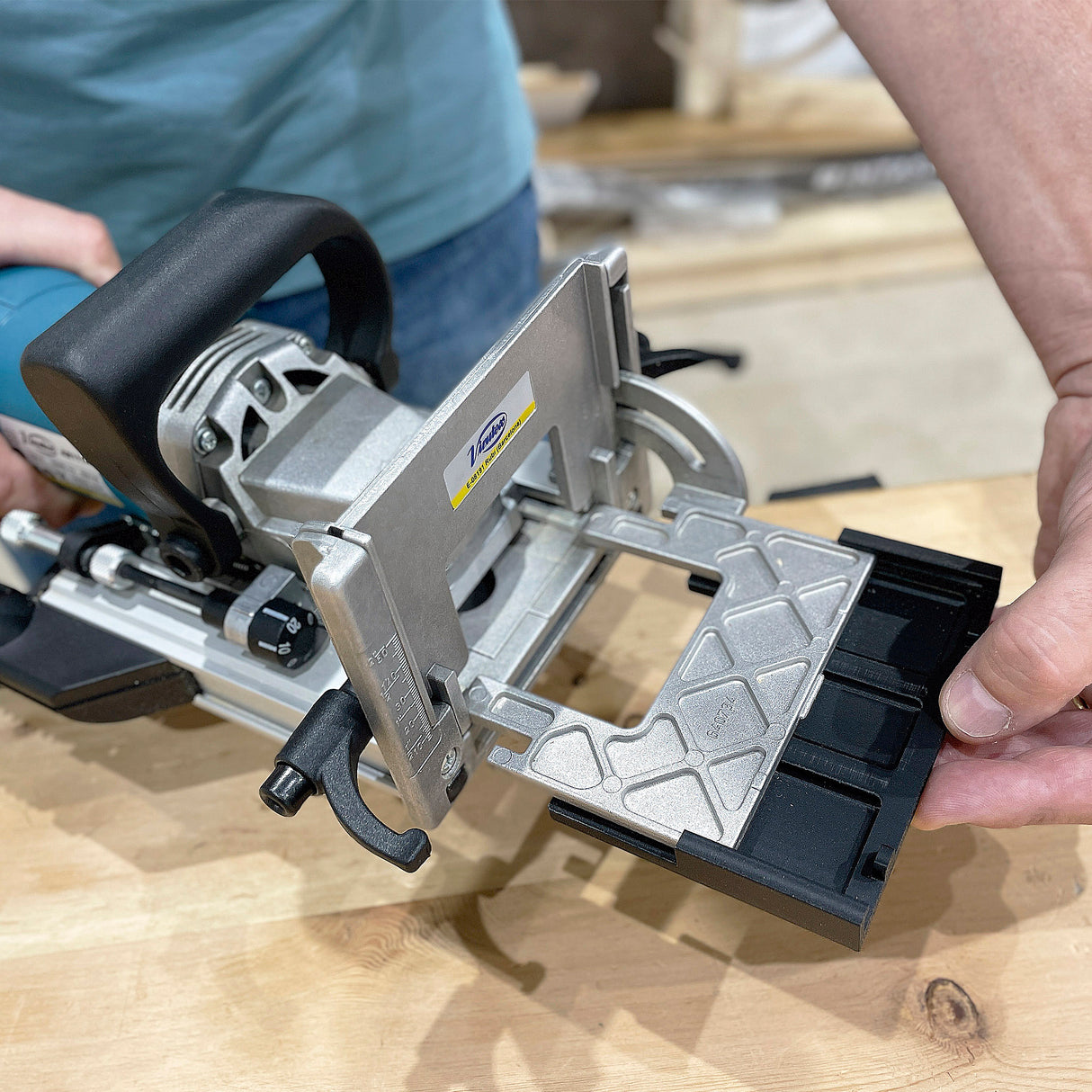 3/8” groove attachment