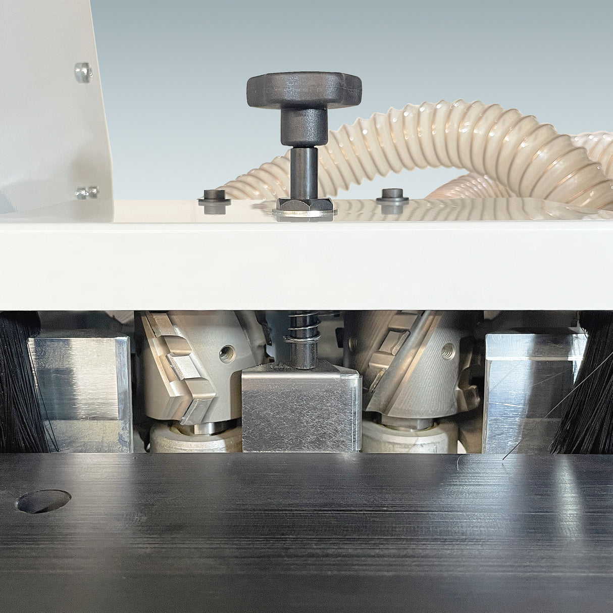 EB140 PLC EDGEBANDER PREMILLING (MONOPHASE)